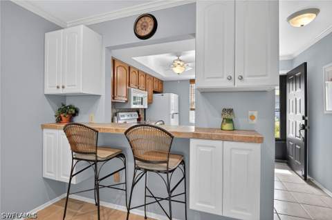 1009 Pine Isle Ln 1009, Naples FL - photo 16 of 41