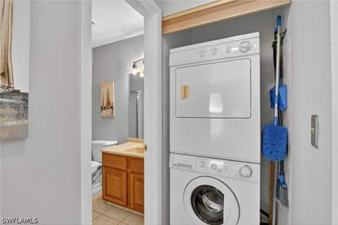 1009 Pine Isle Ln 1009, Naples FL - photo 21 of 41