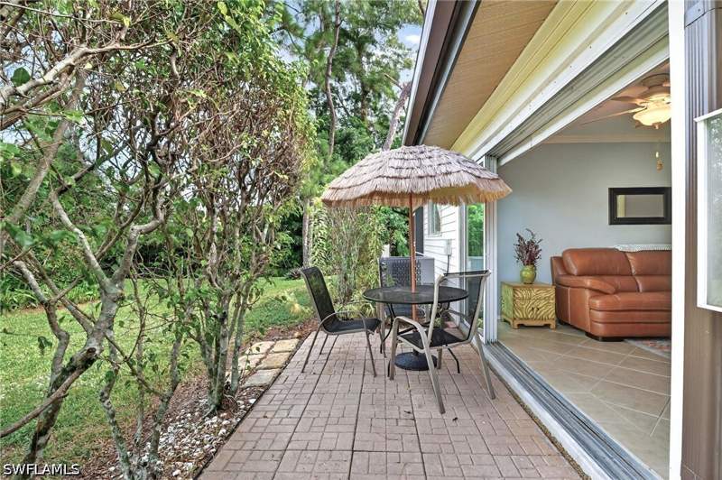 2 bedroom Attached at 1009 Pine Isle Ln 1009, Boca Ciega Village, Naples — photo 4