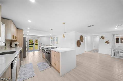 657 Cardium St, Sanibel FL - photo 14 of 47
