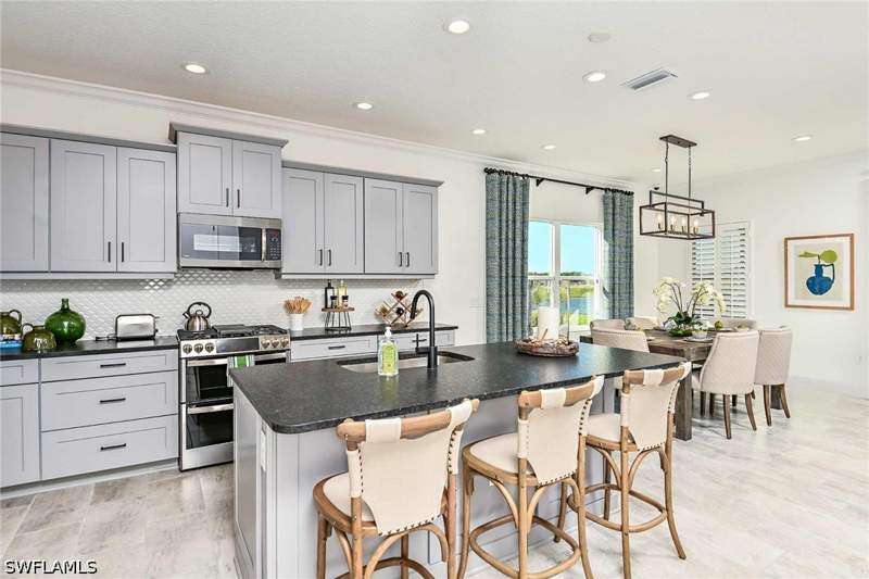 4 bedroom SingleFamilyResidence at 4239 Pegasus Way, Skysail, Naples — photo 3