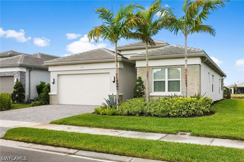 3 bedroom SingleFamilyResidence at 12363 Purple Ficus Way, Valencia Trails, Naples — photo 3