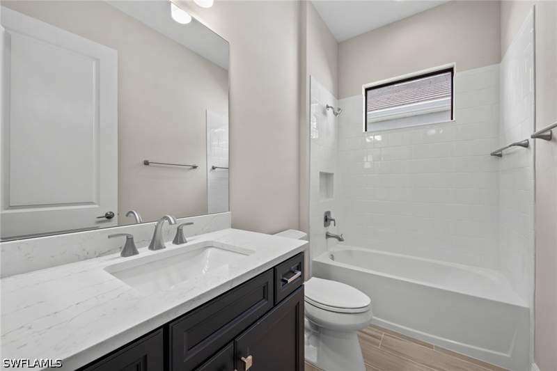 2 bedroom SingleFamilyResidence at 4671 SkySail Dr, Skysail, Naples — photo 4