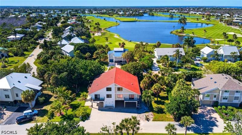 3 bedroom Attached at 996 Greenwood Ct N, Dunes At Sanibel Island, Sanibel — photo 3
