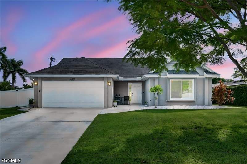 3 bedroom SingleFamilyResidence at 5119 SW 19th Pl, Cape Coral, Cape Coral — photo 2