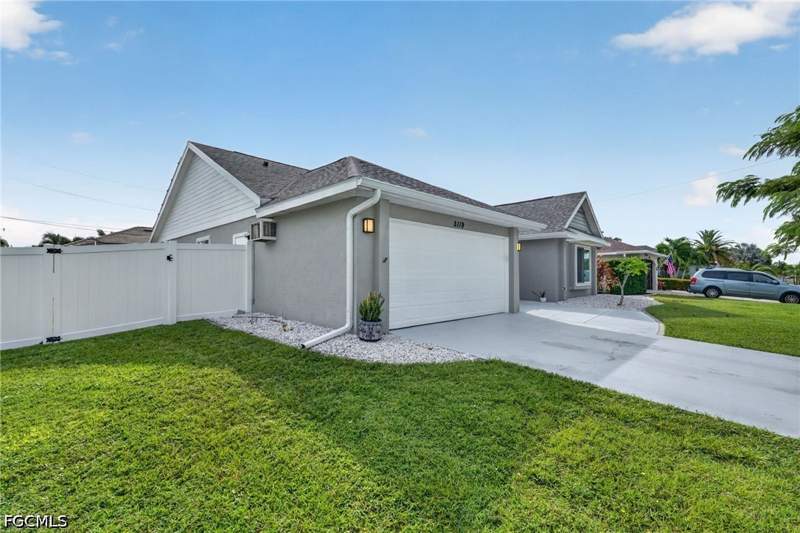 3 bedroom SingleFamilyResidence at 5119 SW 19th Pl, Cape Coral, Cape Coral — photo 5