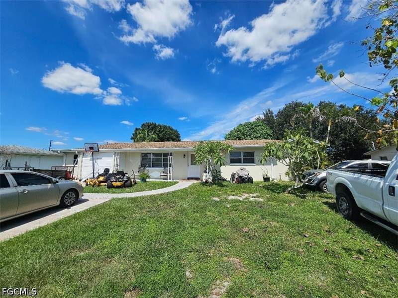 3 bedroom SingleFamilyResidence at 1521 Huntdale St E, Lehigh Acres, Lehigh Acres — photo 2