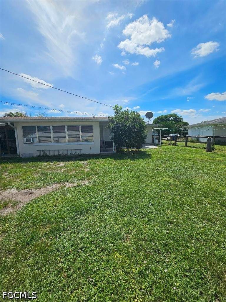3 bedroom SingleFamilyResidence at 1521 Huntdale St E, Lehigh Acres, Lehigh Acres — photo 4