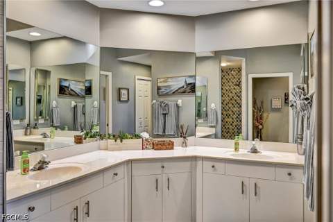 14971 Rivers Edge Ct 201, Fort Myers FL - photo 6 of 13