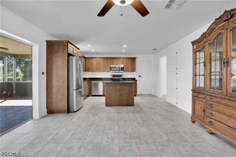 502 Parkside St, Lehigh Acres FL - photo 9 of 37