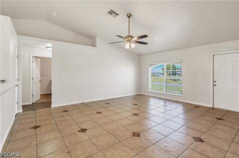2035 NE 8th Pl, Cape Coral FL - photo 10 of 17