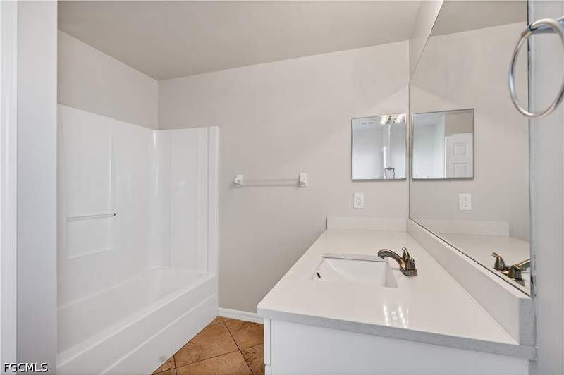 3 bedroom SingleFamilyResidence at 2035 NE 8th Pl, Cape Coral, Cape Coral — photo 5