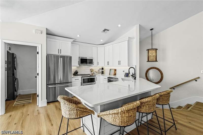 3 bedroom SingleFamilyResidence at 27090 Enclave Dr, Enclave At Bonita Bay, Bonita Springs — photo 5