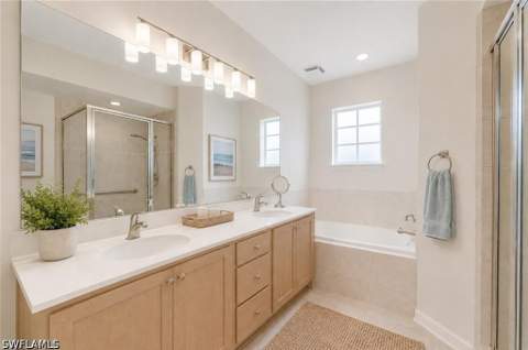 9111 Palmetto Ridge Dr 201, Estero FL - photo 12 of 19
