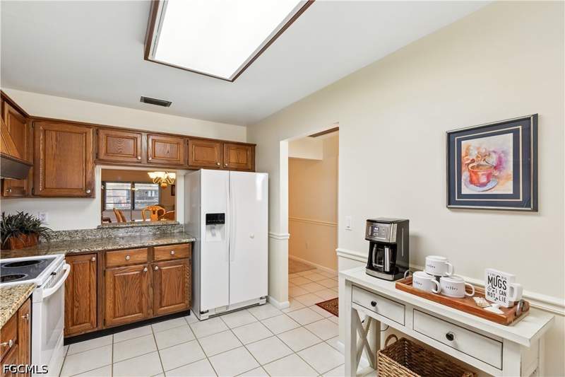 3 bedroom Attached at 1267 Hazeltine Dr, Brandywine, Fort Myers — photo 4