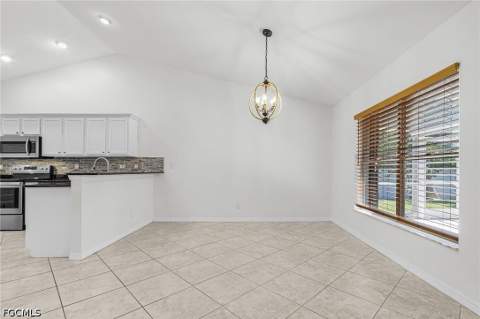 3310 NW 5th Ter, Cape Coral FL - photo 10 of 41