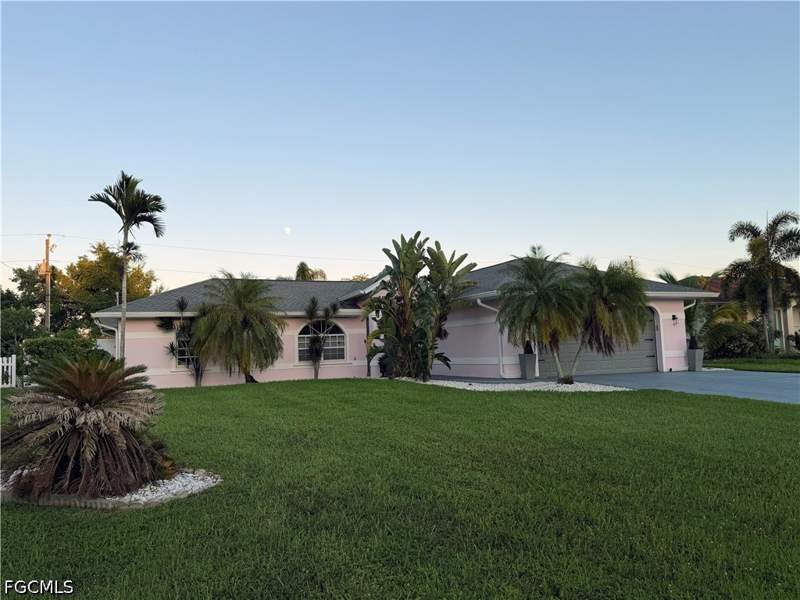 3 bedroom SingleFamilyResidence at 1943 SE 8th Pl, Cape Coral, Cape Coral — photo 5