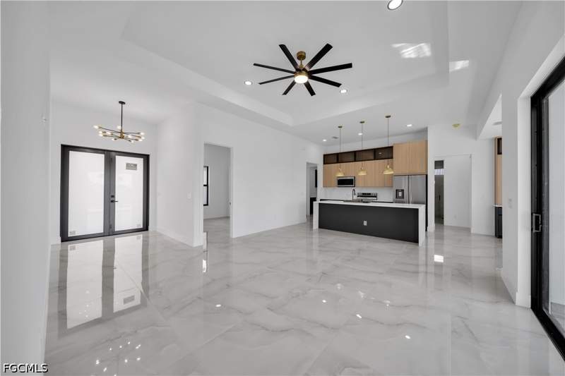 4 bedroom SingleFamilyResidence at 928 NE 1st Pl, Cape Coral, Cape Coral — photo 4