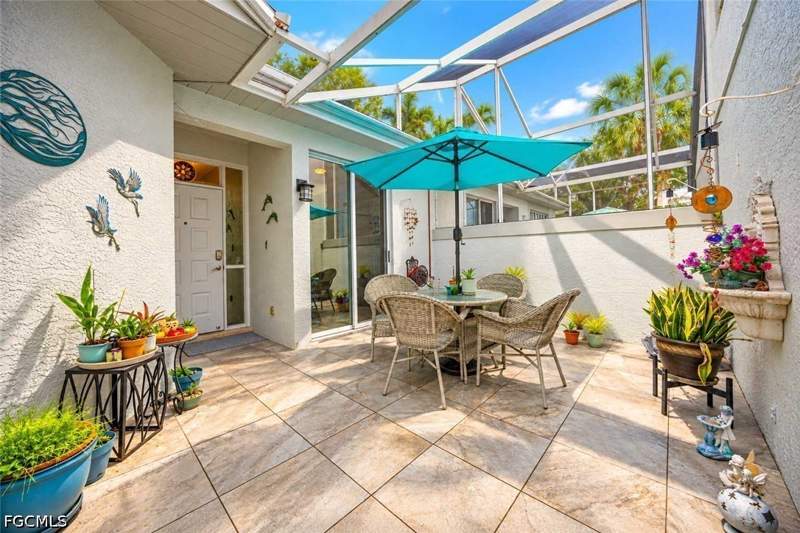 3 bedroom Attached at 9507 Windsor Club Cir, Pine Ridge Of Fort Myers Village, Fort Myers — photo 5
