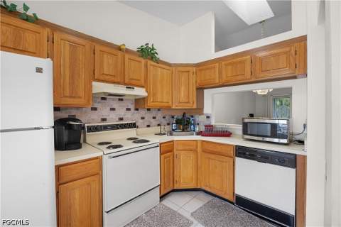9629 Windsor Club Cir, Fort Myers FL - photo 6 of 40