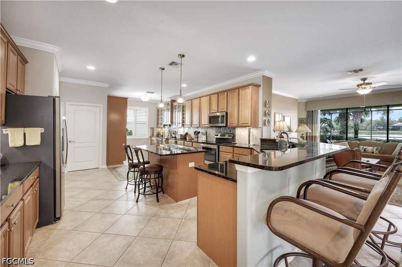4 bedroom SingleFamilyResidence at 20377 Black Tree Ln, Preserve At Corkscrew, Estero — photo 4