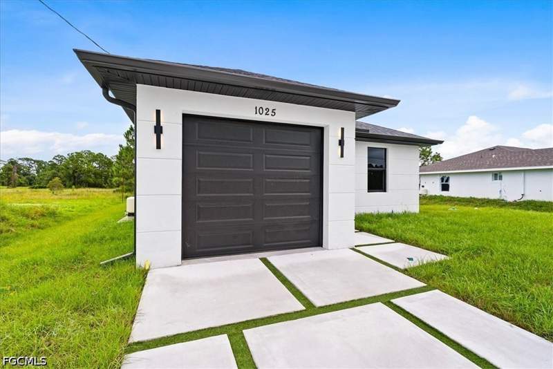 3 bedroom SingleFamilyResidence at 1025 Marshall Ave S, Lehigh Acres, Lehigh Acres — photo 3