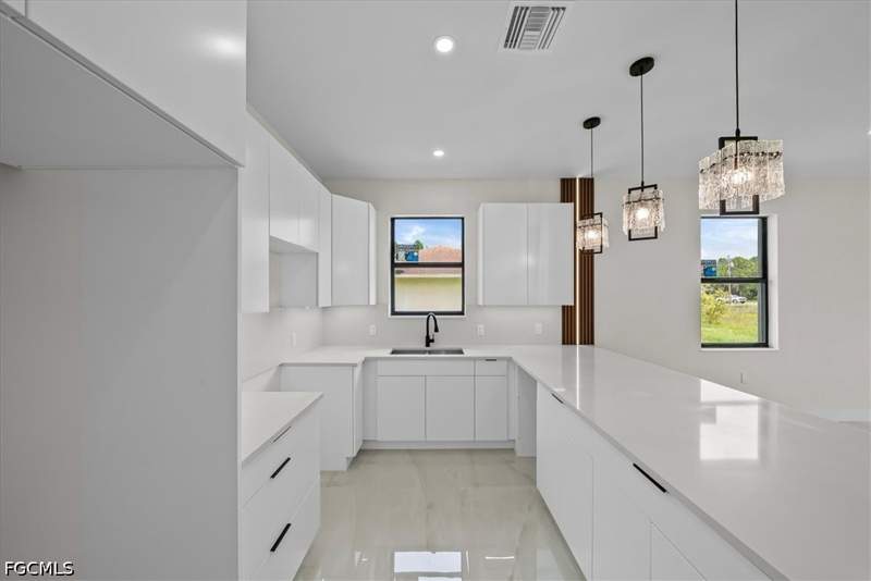 3 bedroom SingleFamilyResidence at 1025 Marshall Ave S, Lehigh Acres, Lehigh Acres — photo 5