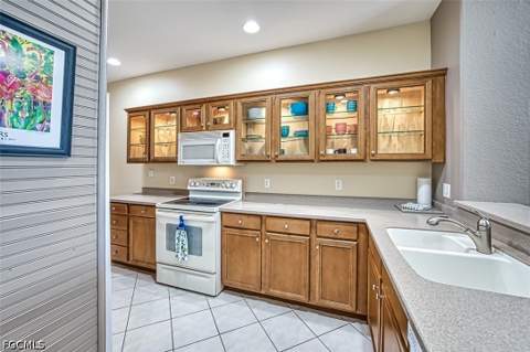 20041 Sanibel View Cir 104, Fort Myers FL - photo 10 of 33