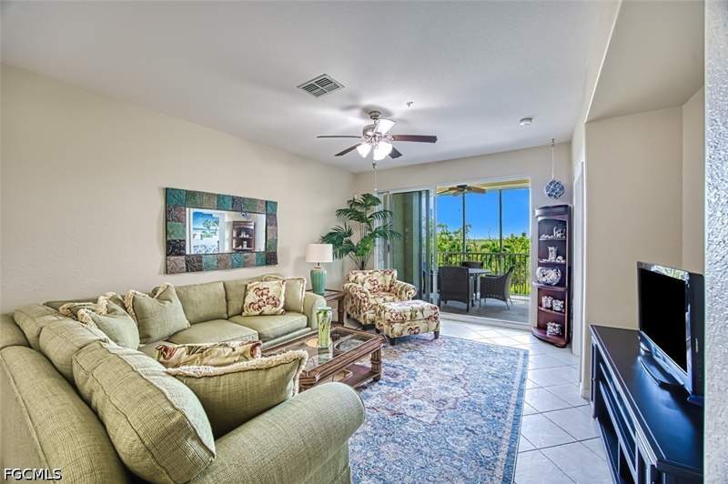 2 bedroom Condominium at 20041 Sanibel View Cir 104, Sanibel View Condo, Fort Myers — photo 3