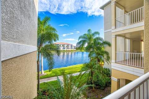 20041 Sanibel View Cir 104, Fort Myers FL - photo 7 of 33