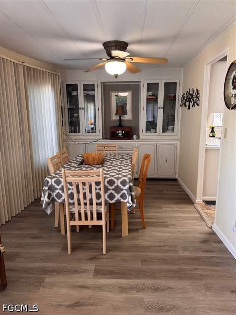 264 Shoreland Dr, Fort Myers FL - photo 6 of 21
