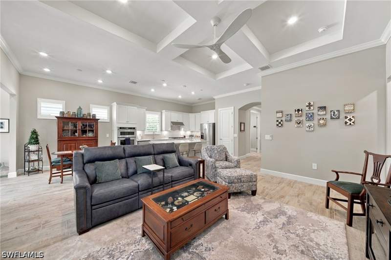 2 bedroom SingleFamilyResidence at 9724 Everglades Dr, Greyhawk At Golf Club Of The Everglades, Naples — photo 4