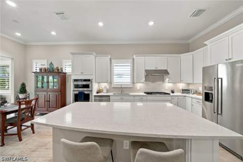 9724 Everglades Dr, Naples FL - photo 7 of 46