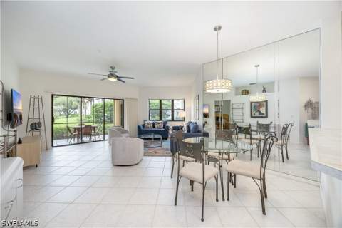 195 Vintage Cir 104, Naples FL - photo 9 of 24