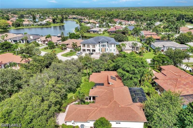 5 bedroom SingleFamilyResidence at 8840 Mariposa Ct, Lely Island Estates, Naples — photo 4