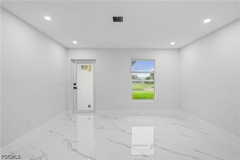 3 bedroom SingleFamilyResidence at 755 Fleming Ave S, Lehigh Acres, Lehigh Acres — photo 5