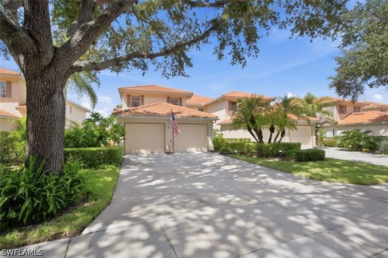 3 bedroom Condominium at 250 Robin Hood Cir 201, Sherwood, Naples — photo 2