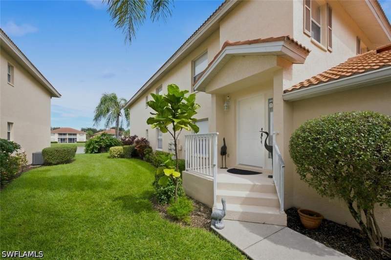 3 bedroom Condominium at 250 Robin Hood Cir 201, Sherwood, Naples — photo 4