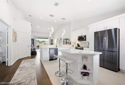 250 Robin Hood Cir 201, Naples FL - photo 9 of 50