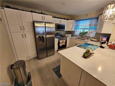 10426 Lakeport Ct, Lehigh Acres FL - photo 12 of 31