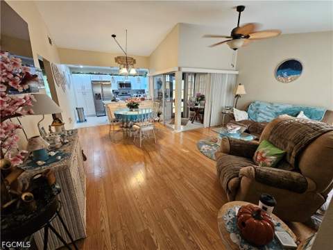10426 Lakeport Ct, Lehigh Acres FL - photo 7 of 31