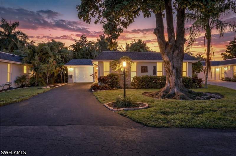 3 bedroom Detached at 220 Lanchester Ct 32, Royal Arms Villas, Naples — photo 4