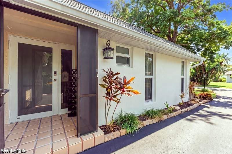 3 bedroom Detached at 220 Lanchester Ct 32, Royal Arms Villas, Naples — photo 5