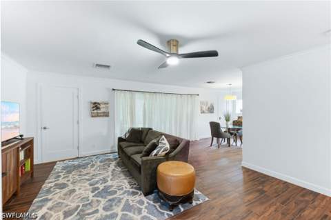 220 Lanchester Ct 32, Naples FL - photo 6 of 33