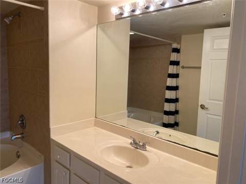 4127 Residence Dr 424, Fort Myers FL - photo 11 of 26
