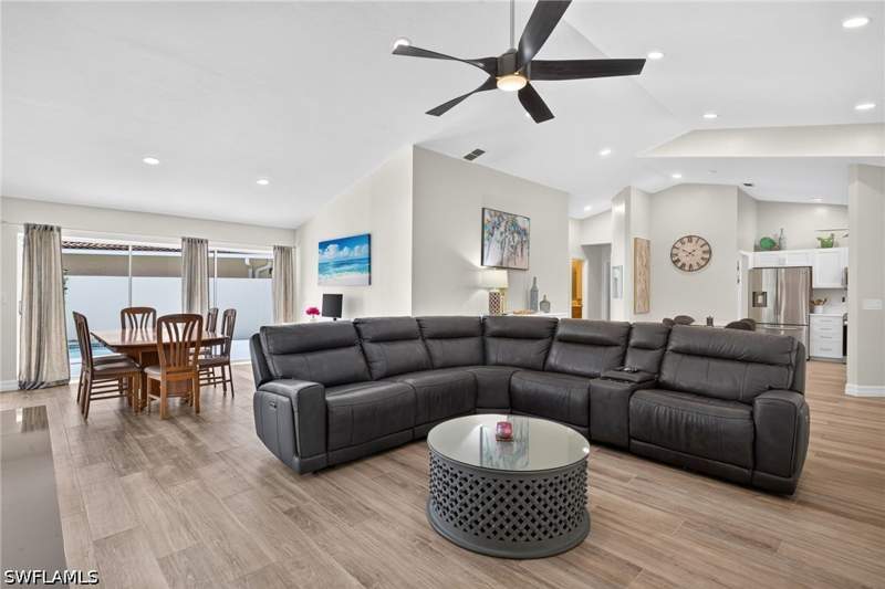 3 bedroom SingleFamilyResidence at 11055 Longshore Way W, Longshore Lake, Naples — photo 3