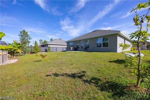 1911 Lemona Ave, Lehigh Acres FL - photo 11 of 34
