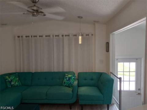 11561 Valleyview Dr 166, Fort Myers FL - photo 8 of 21