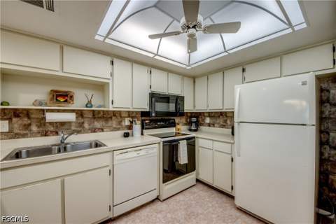 2532 Estero Blvd 305, Fort Myers Beach FL - photo 6 of 50
