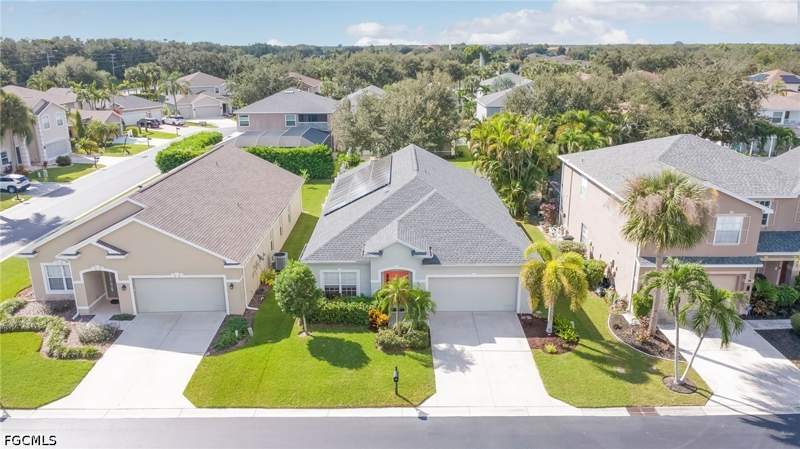 3 bedroom SingleFamilyResidence at 8960 Falcon Pointe Loop, Danforth Lakes, Fort Myers — photo 2